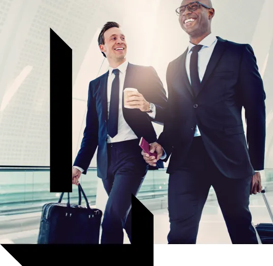 imagem de dois homens sorrindo